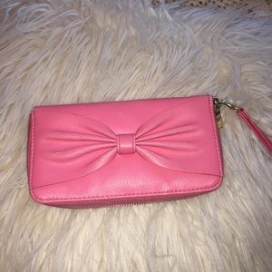Cute pink bow wallet